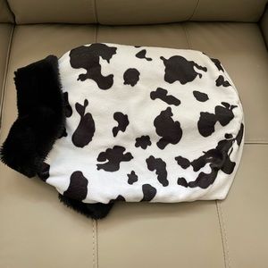Adorable cow print dog coat-medium